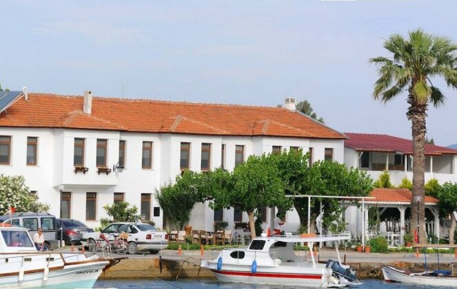 Teos Lodge