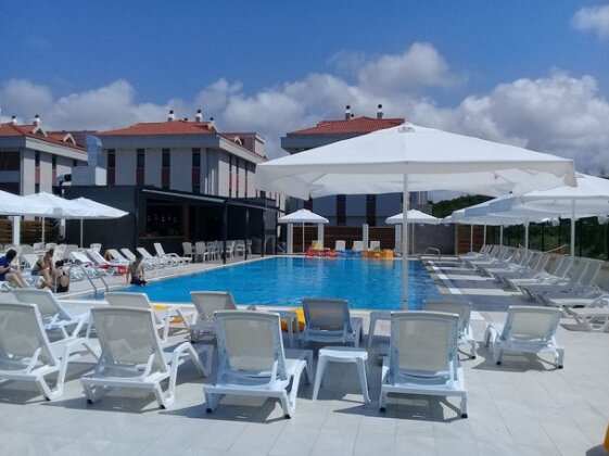 Ucar Royal - Photo2