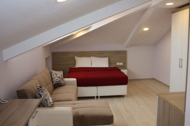 Ucar Royal - Photo3