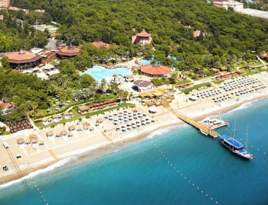Marti Myra - All Inclusive - Photo2