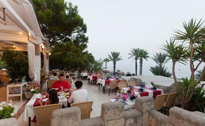 Pirate's Beach Club - Photo2
