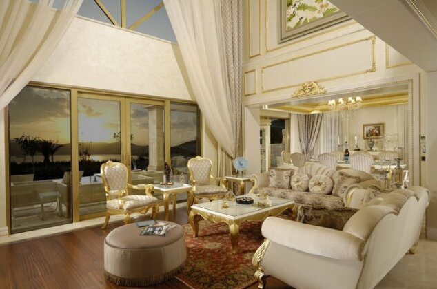 Golden Savoy Hotel - Photo5