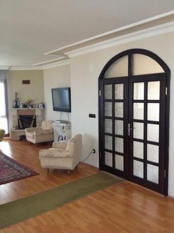 Lazuri Villa - Photo4