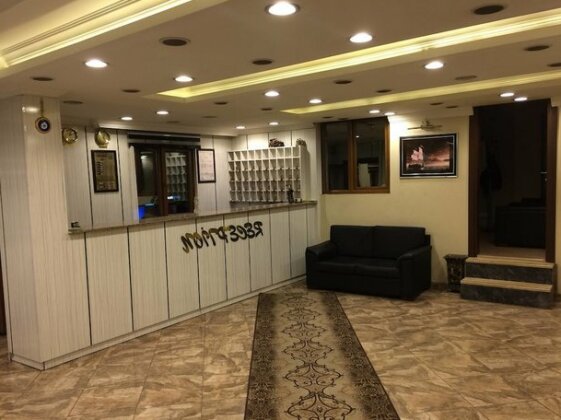 Paradise Lost Hotel - Photo3