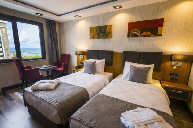 Royal Axis Suites Hotel - Photo4