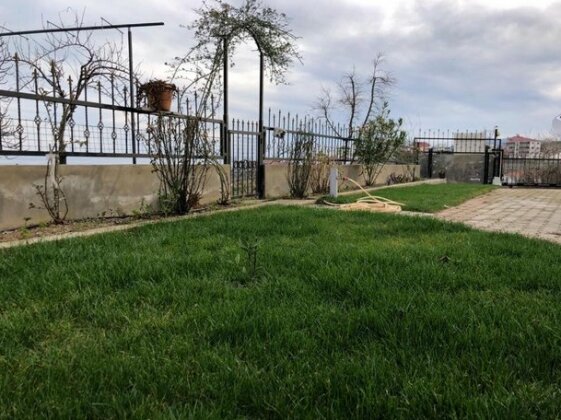 Turan's Hause - Photo3