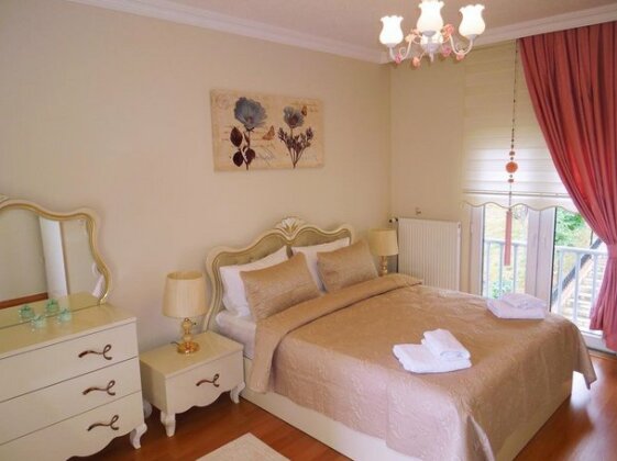 Zenofon Residence - Photo4