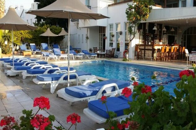Irme Hotel - Photo2