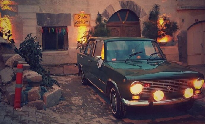 Amor Cave House