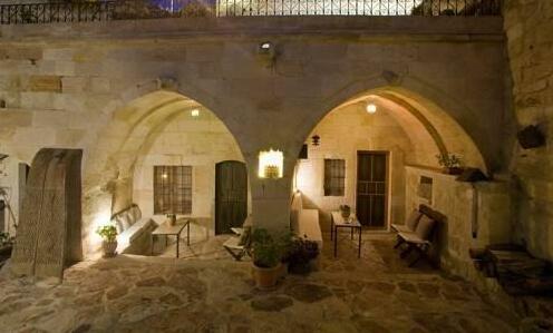 Evinn Cave House - Photo2