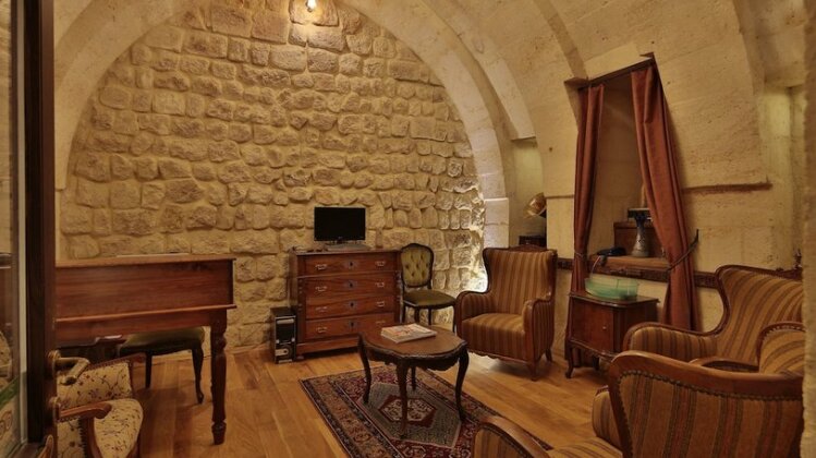 Golden Cave Suites - Photo3