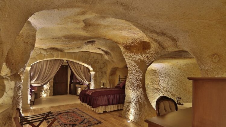 Golden Cave Suites - Photo4