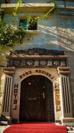 Larissa Cave Hotel - Photo2