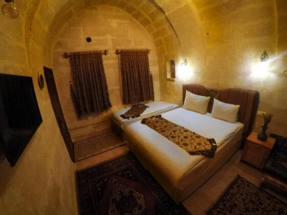 Larissa Cave Hotel - Photo3