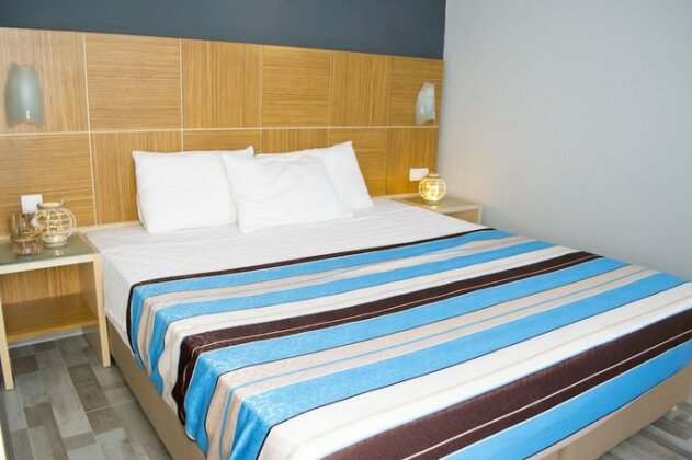 Tasev Apart Hotel - Photo3