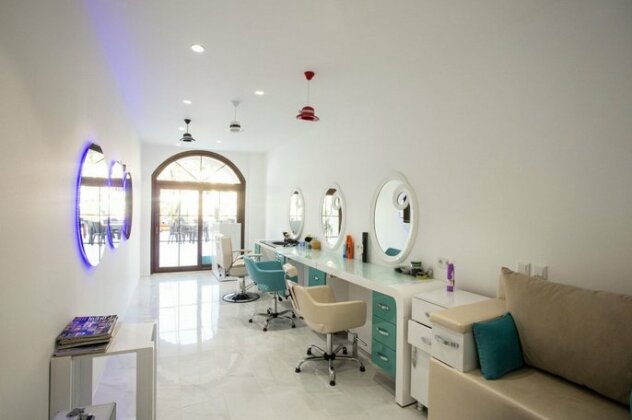 Liona Mare Suites - Photo3