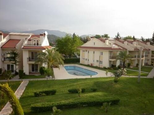 Oasis Village - Photo2