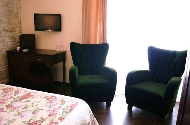 Griffon Hotel - Photo4