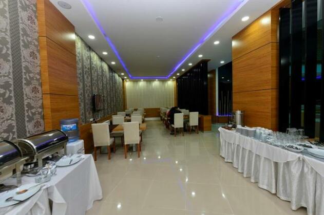 Grand Surmely Business Hotel - Photo3