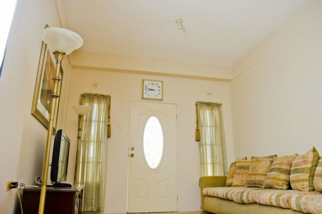 Port of Spain Breezy Guest Apartment By The Vacation Casa - Photo4