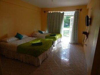 Canoe Bay Beach Resort - Photo5