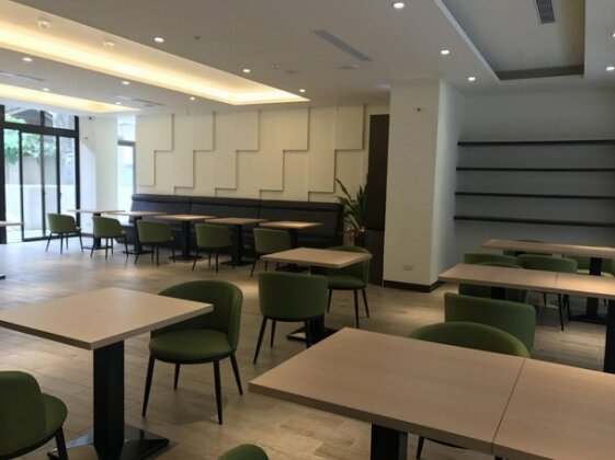 ML Hotel Chiayi City - Photo2