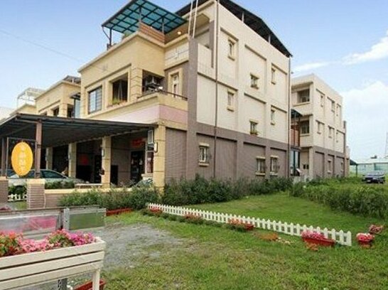 Happy Orange Homestay