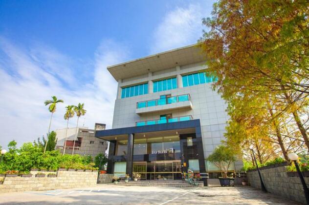 F Hotel Chiayi