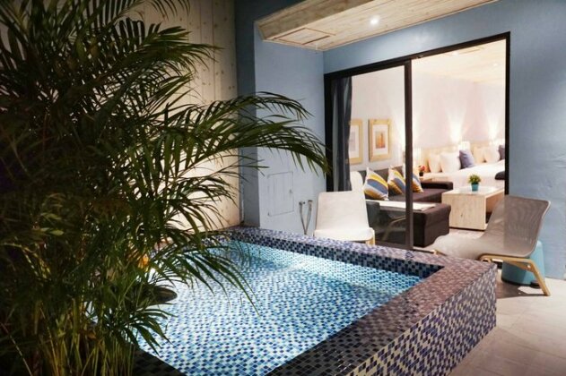 Azure Inn - Photo3