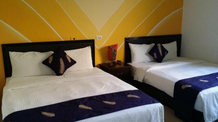 Crescent Bay Inn - Photo4