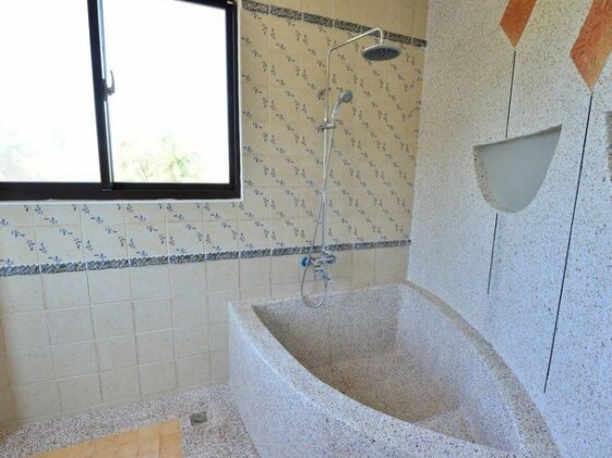 E-Ping Castle Hotel - Photo2