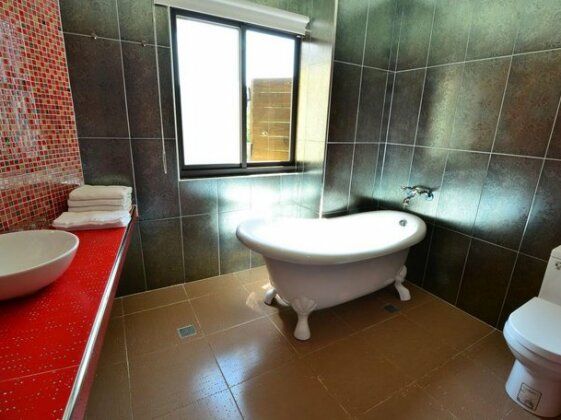 E-Ping Castle Hotel - Photo3