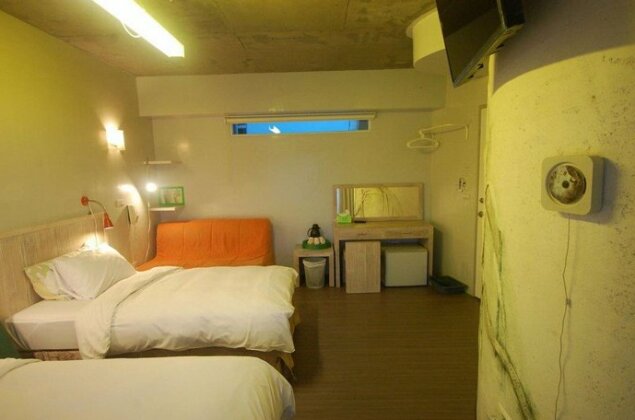 Orange Moon Inn - Photo4