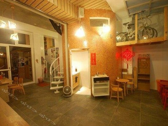 Orange Moon Inn - Photo5