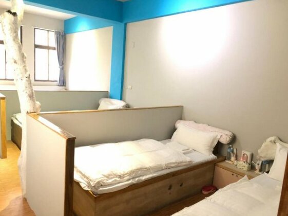  Photo 2
