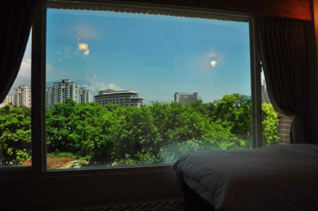 Fly House Backpacker Guesthouse - Photo2
