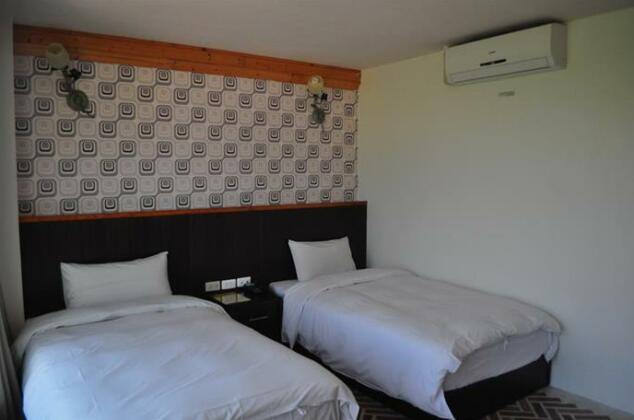 Fly House Backpacker Guesthouse - Photo3