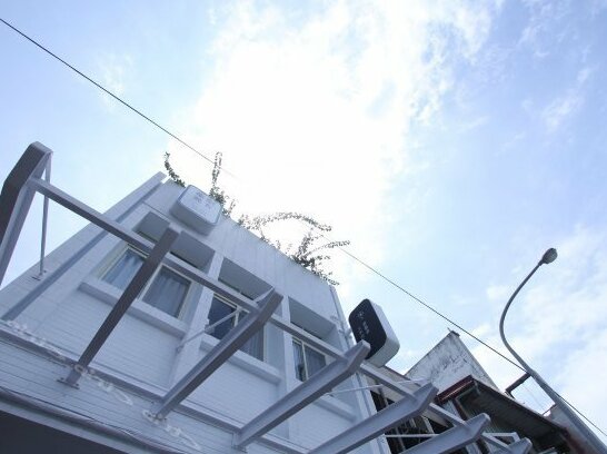 Hey Yo Hostel