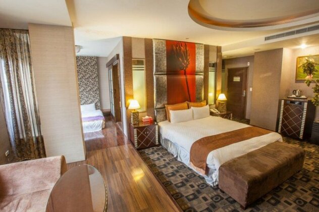 Spring Breeze Hotel - Photo3