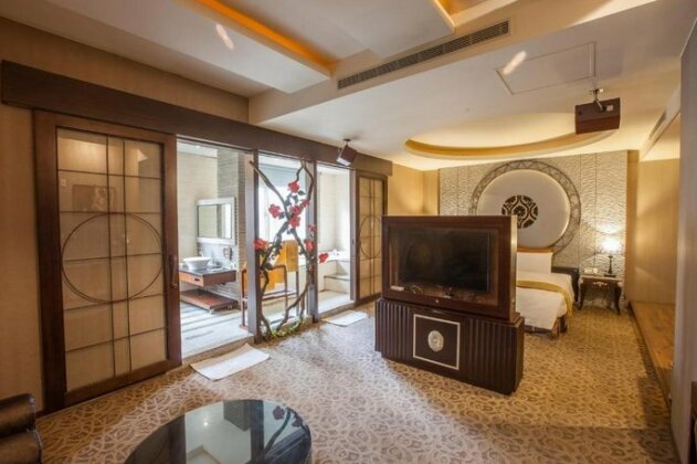 Spring Breeze Hotel - Photo4
