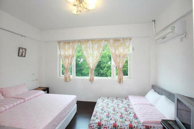 Travelers Fu-Home