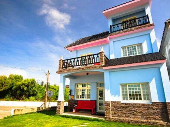 Microcosm World Bed and Breakfast - Photo2