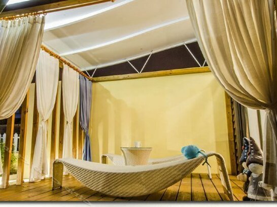 Sun Star Bed and Breakfast - Photo3