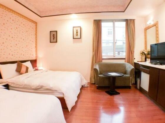 YC Cyuan Hot-Spring Hotel - Photo2