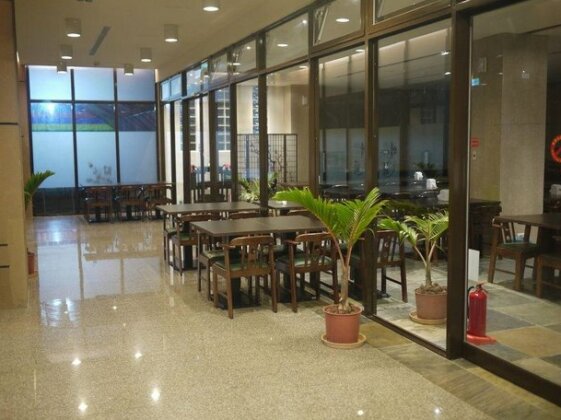 Qin Hai Hotel - Photo3