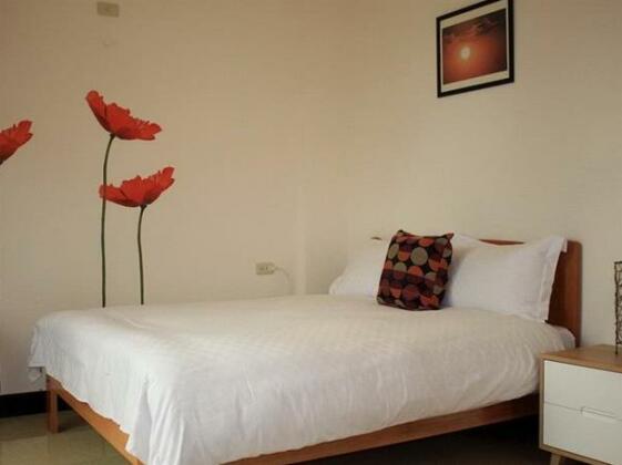 Travel Bird Bed and Breakfast - Photo5