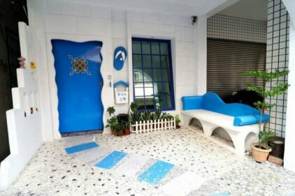 Blue and White Slippa Leisure House Siziwan