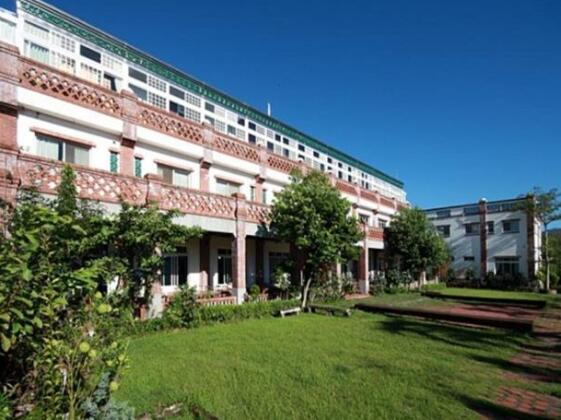 Lu Din Manor