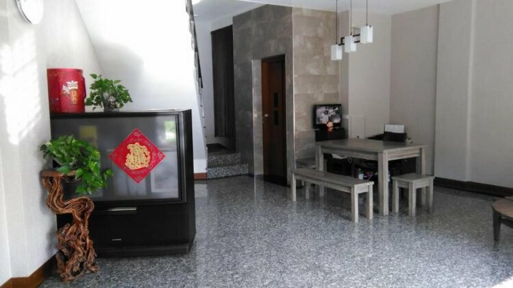 Boss' Home - Photo2