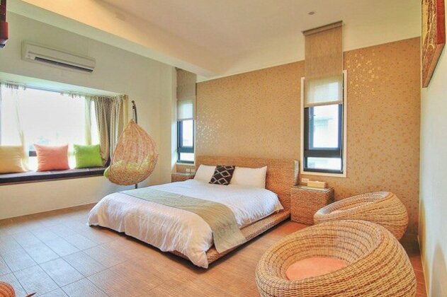 Reverside Villa - Photo2